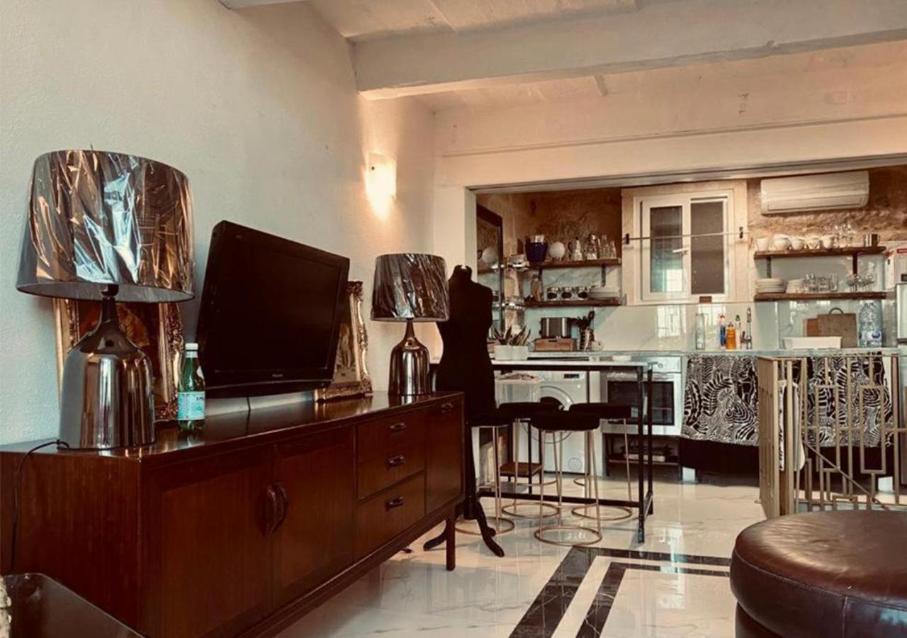 Charming Townhouse Prime Area Valletta Appartement Buitenkant foto