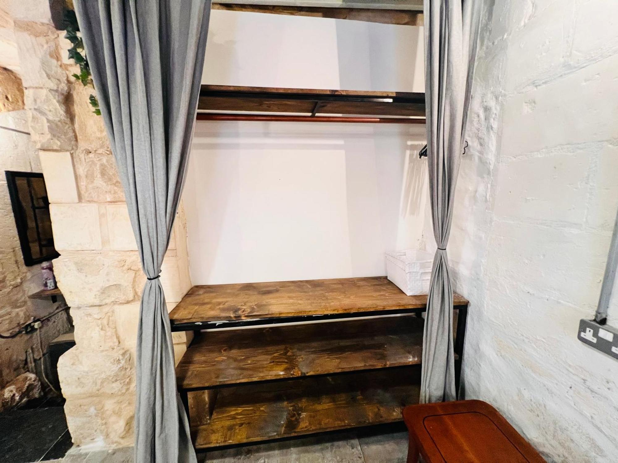 Charming Townhouse Prime Area Valletta Appartement Buitenkant foto