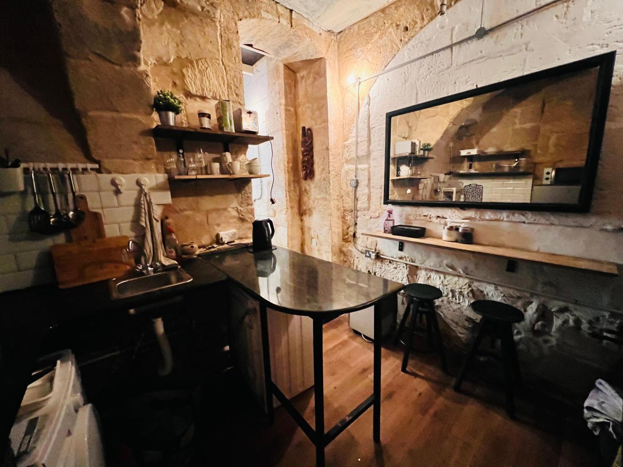 Charming Townhouse Prime Area Valletta Appartement Buitenkant foto