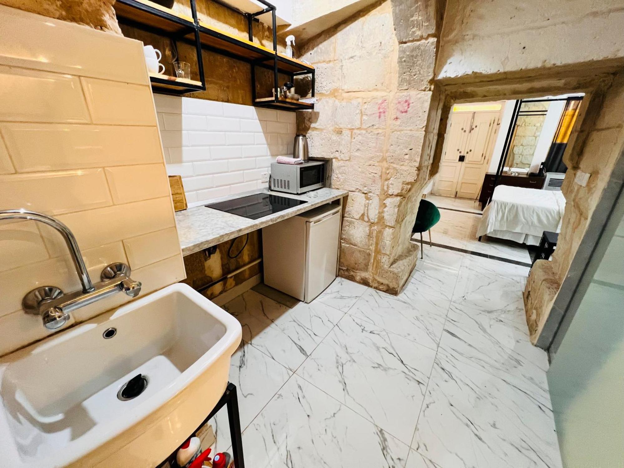 Charming Townhouse Prime Area Valletta Appartement Buitenkant foto